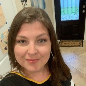 Meet your Posher, Christy